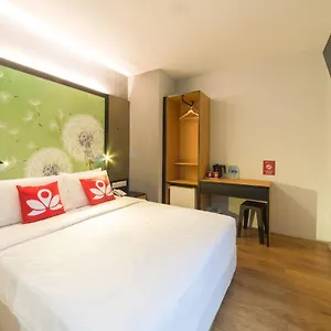 https://regin.singapore-best-hotels.net